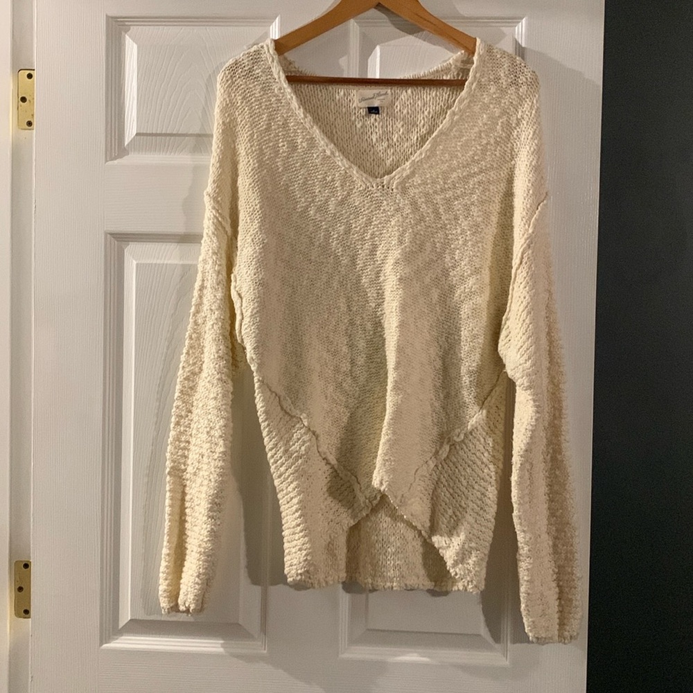 Womens universal thread cream color sweater